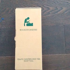 Rochester shoe trees, women's size 4-6 and 1/2. New